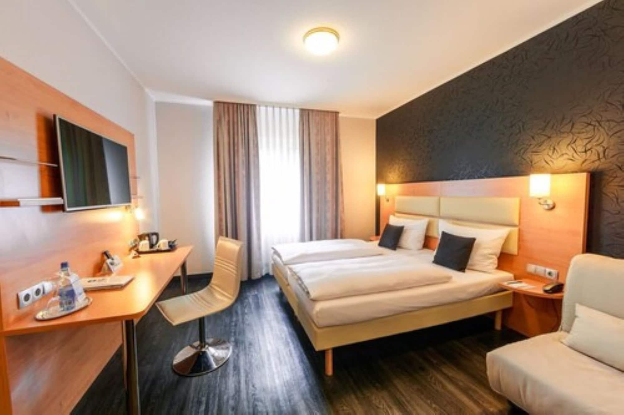 Best Western Plaza Hotel Stuttgart-Filderstadt Exterior foto