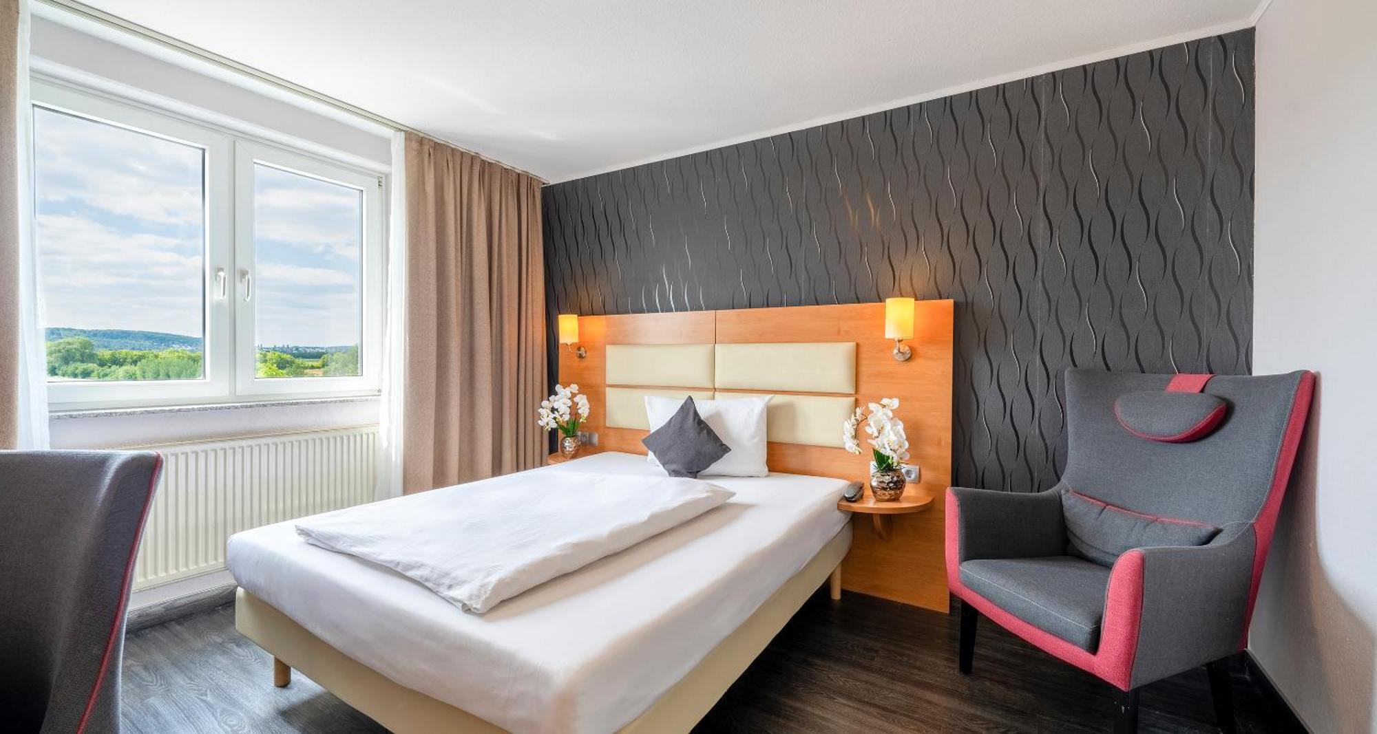 Best Western Plaza Hotel Stuttgart-Filderstadt Exterior foto