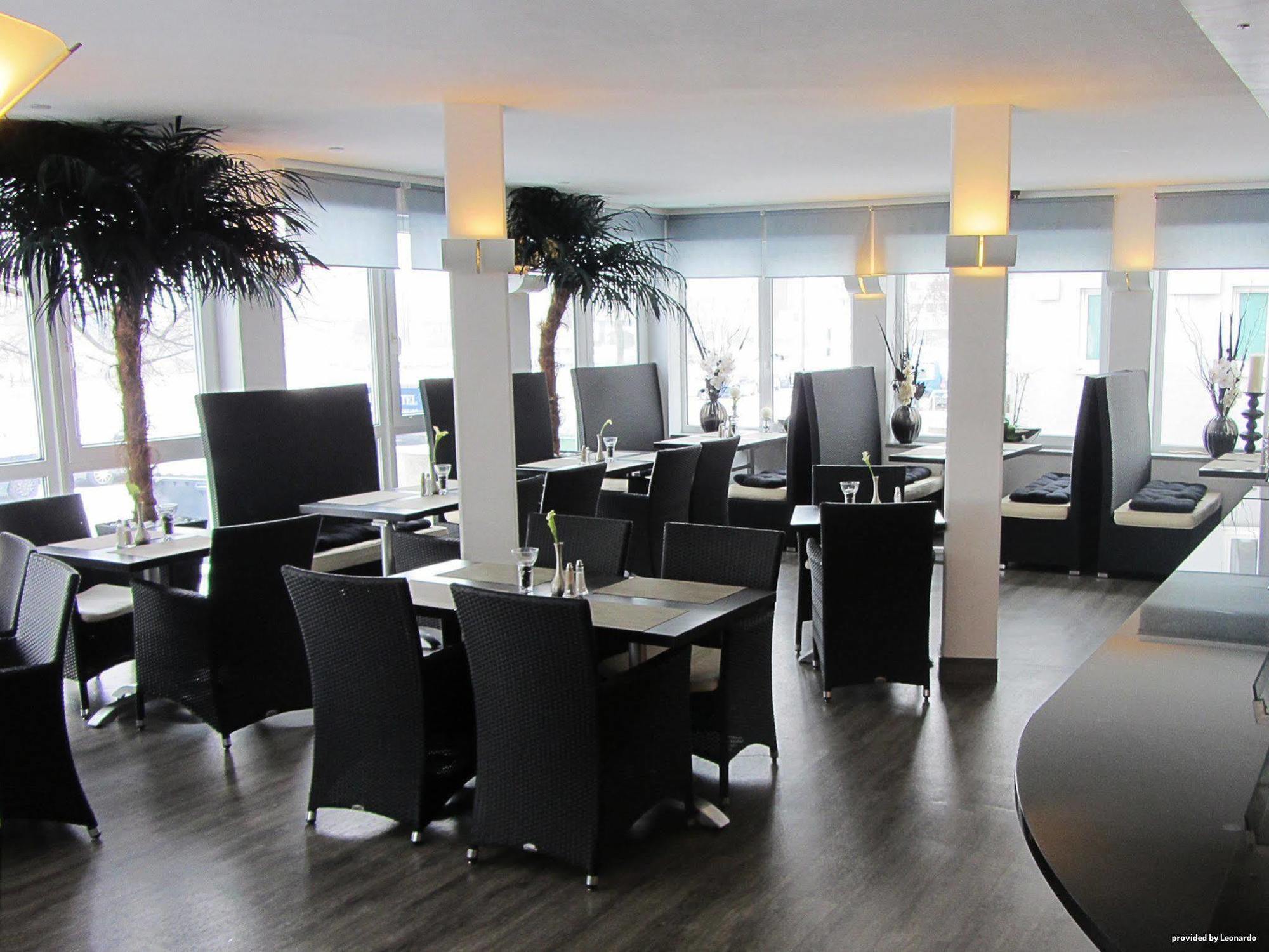 Best Western Plaza Hotel Stuttgart-Filderstadt Exterior foto